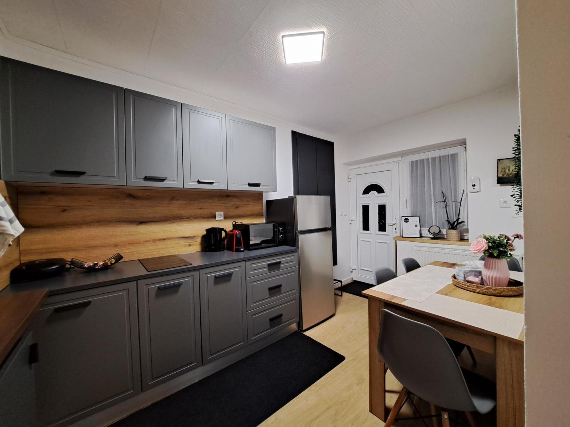 Studio With Free Parking In The Center - Deliamo 3 Sibiu Exterior foto